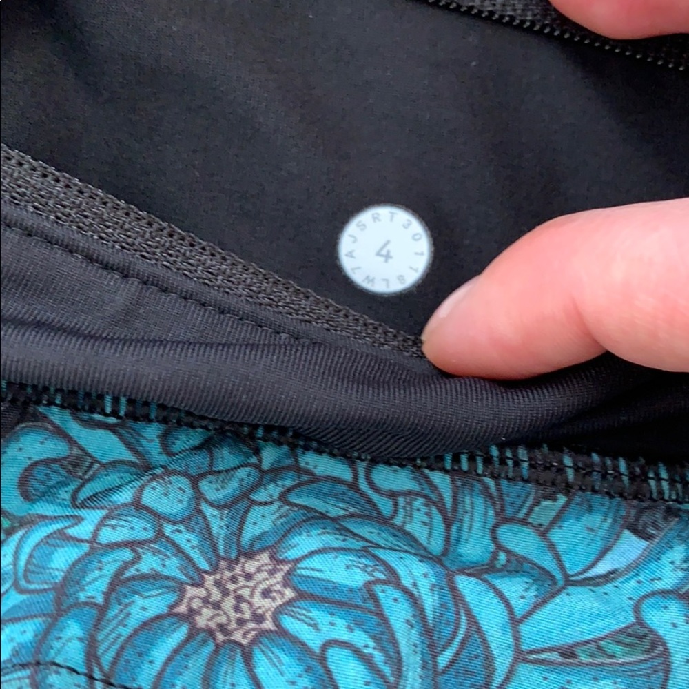 Lululemon Speed Up Short Memoir Multi Gree… - Picture 7 of 7